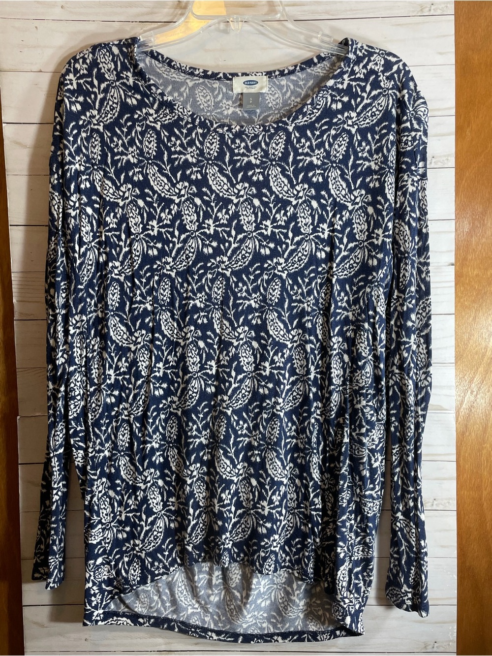 Old Navy Navy and White Floral Paisley Long-Sleeve Top